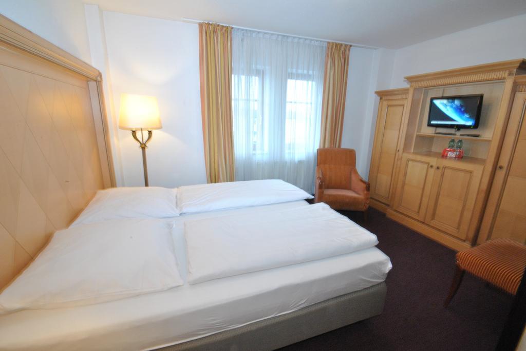 Gaestehaus Bavaria Regensburg Buitenkant foto